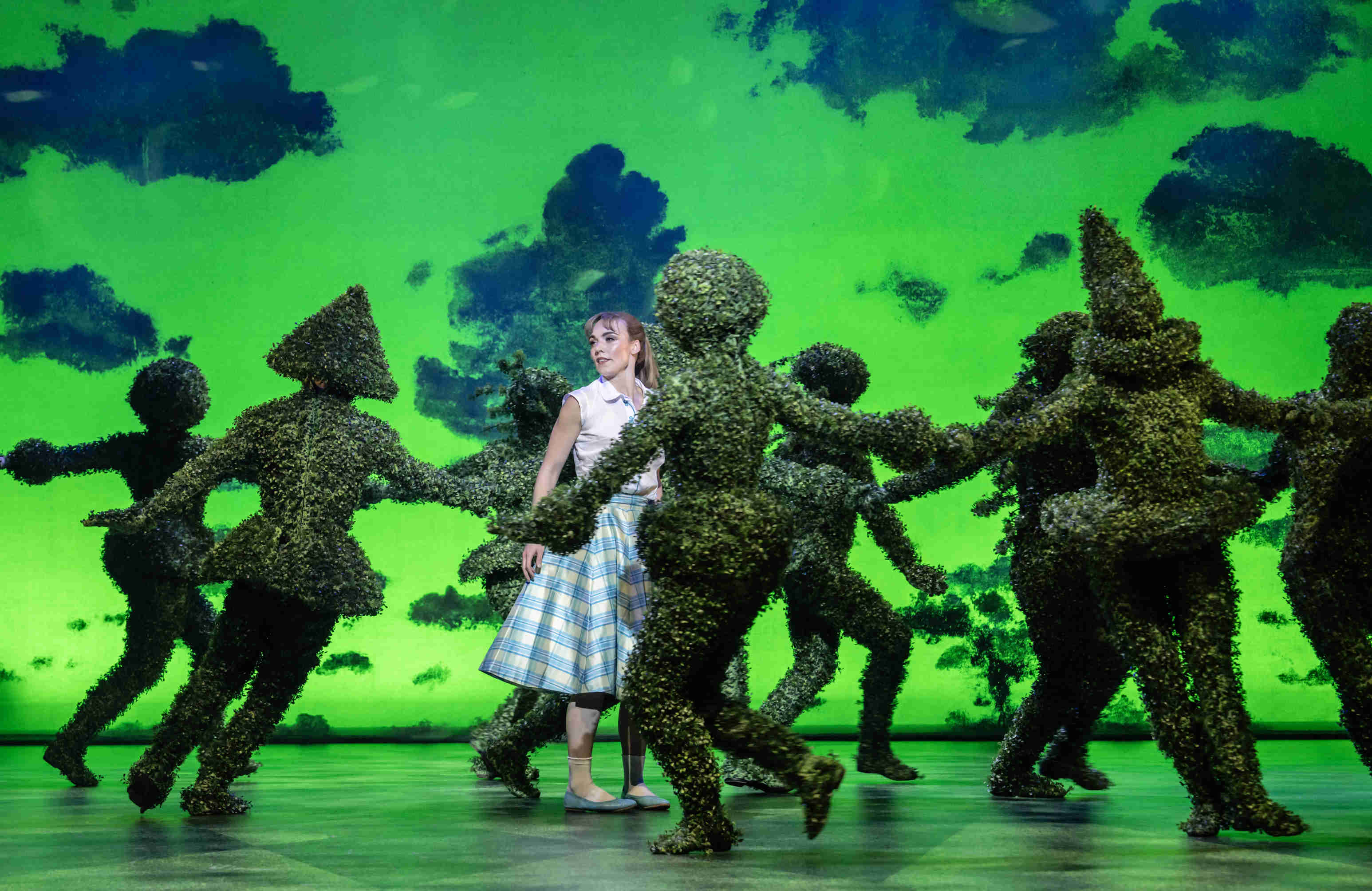 Katrina Lyndon (Kim Boggs) In EDWARD SCISSORHANDS. Devised, Directed And Choreographed By Matthew Bourne. Photo By Johan Persson